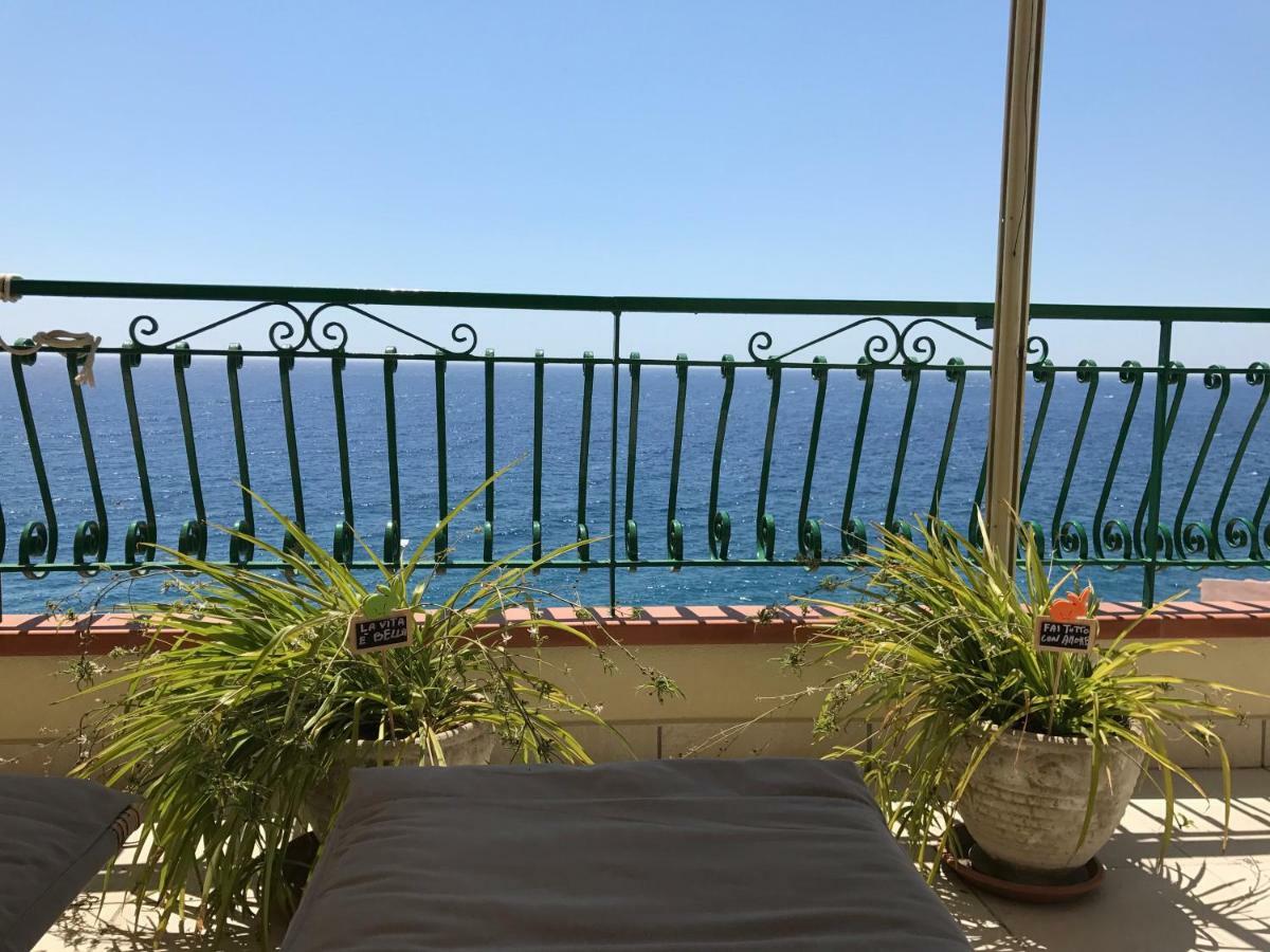 Appartement Attico Delle Pomelie à Santa Teresa Di Riva Extérieur photo